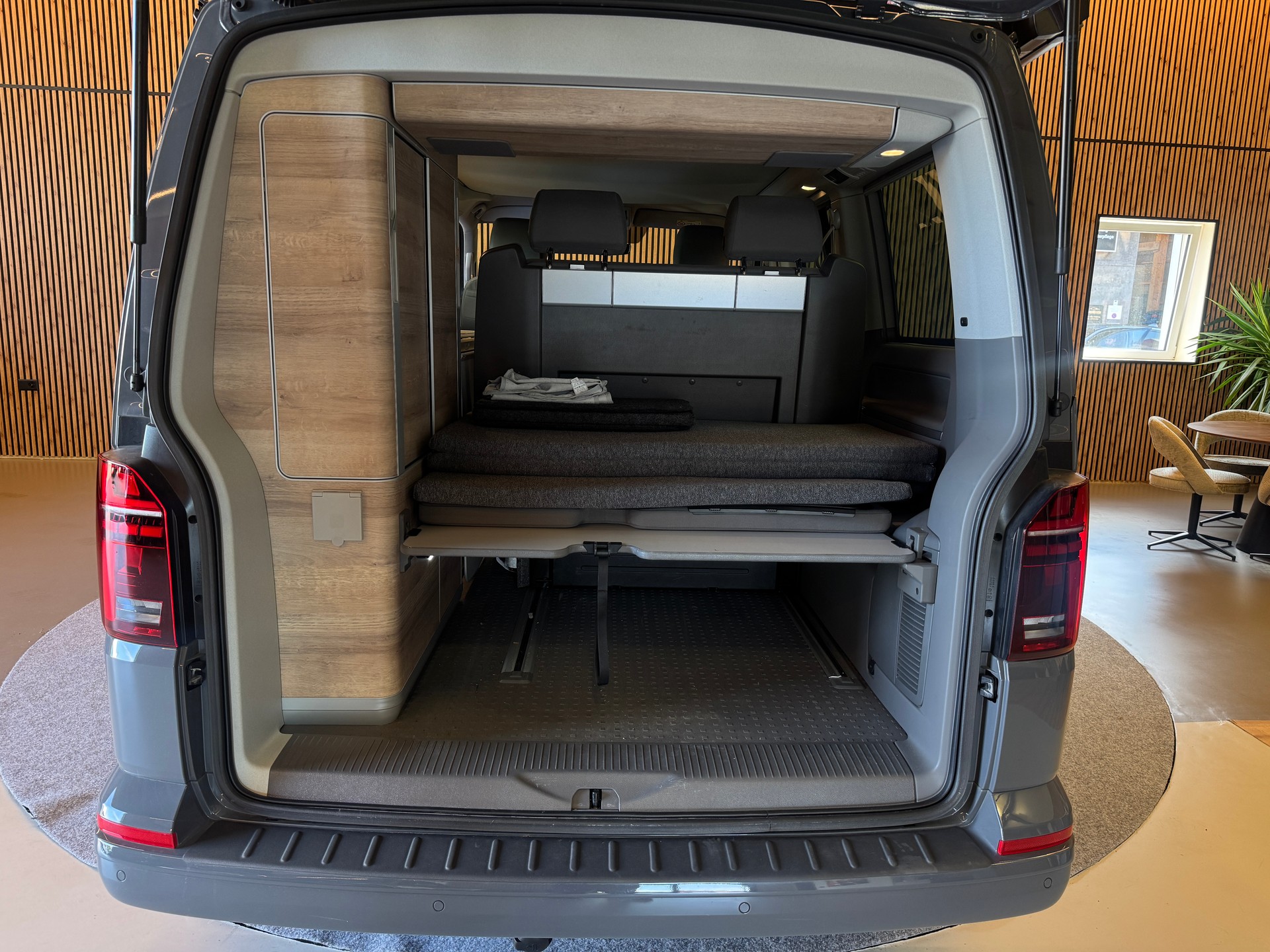 VW T6.1 California 3000 2.0 TDI 150 Ocean Last Edition DSG-image-14