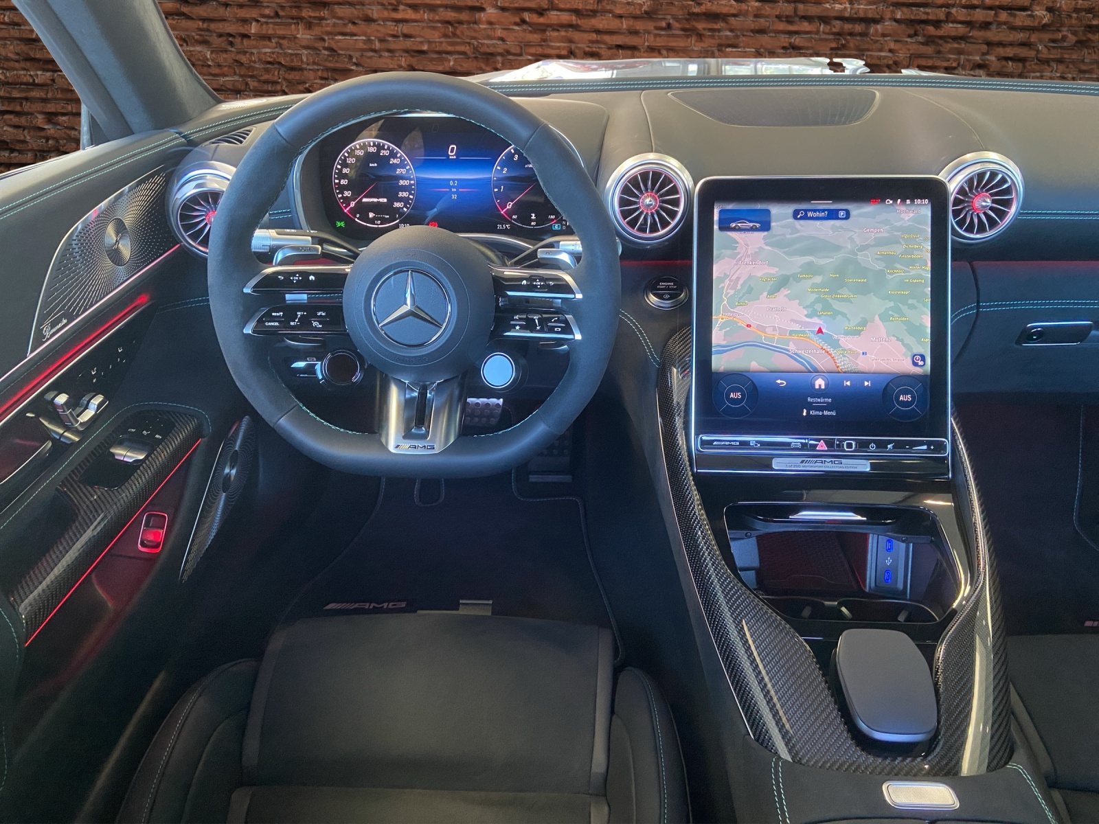 MERCEDES-BENZ AMG GT 63 PRO 4Matic+ Executive Edition-image-9