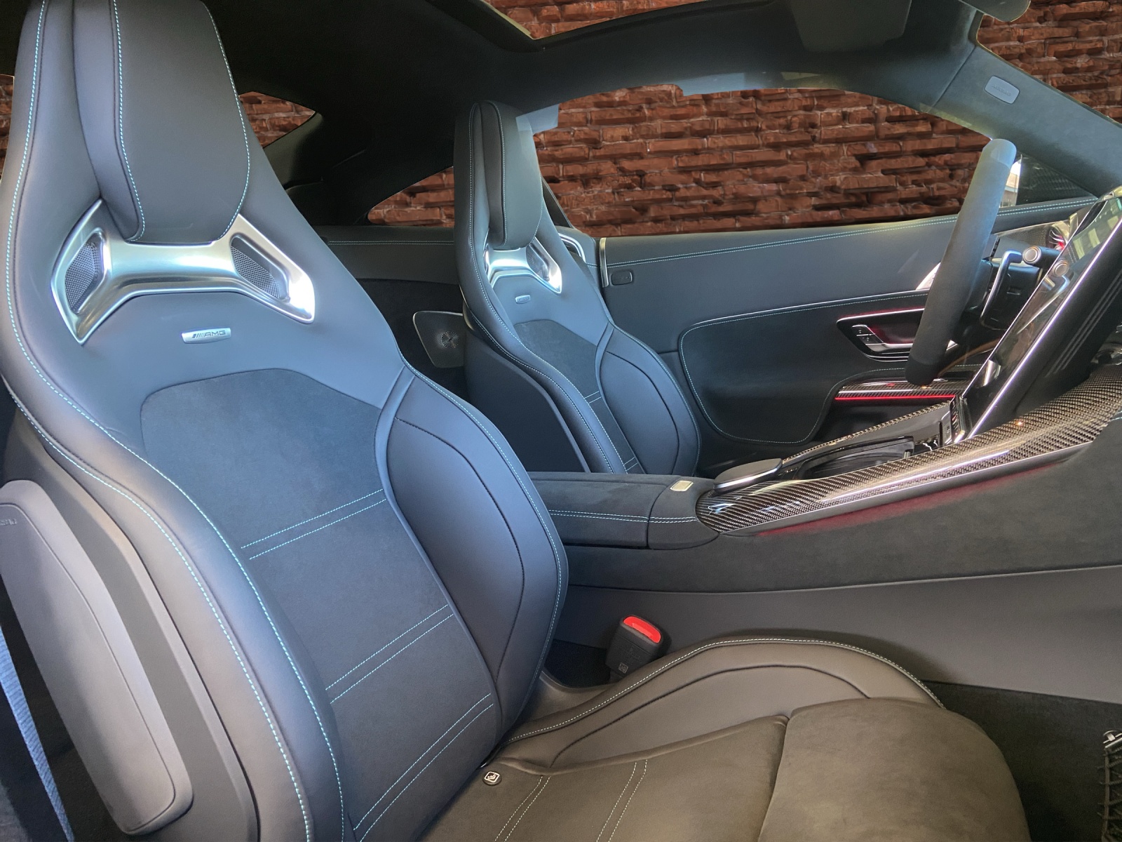 MERCEDES-BENZ AMG GT 63 PRO 4Matic+ Executive Edition-image-12