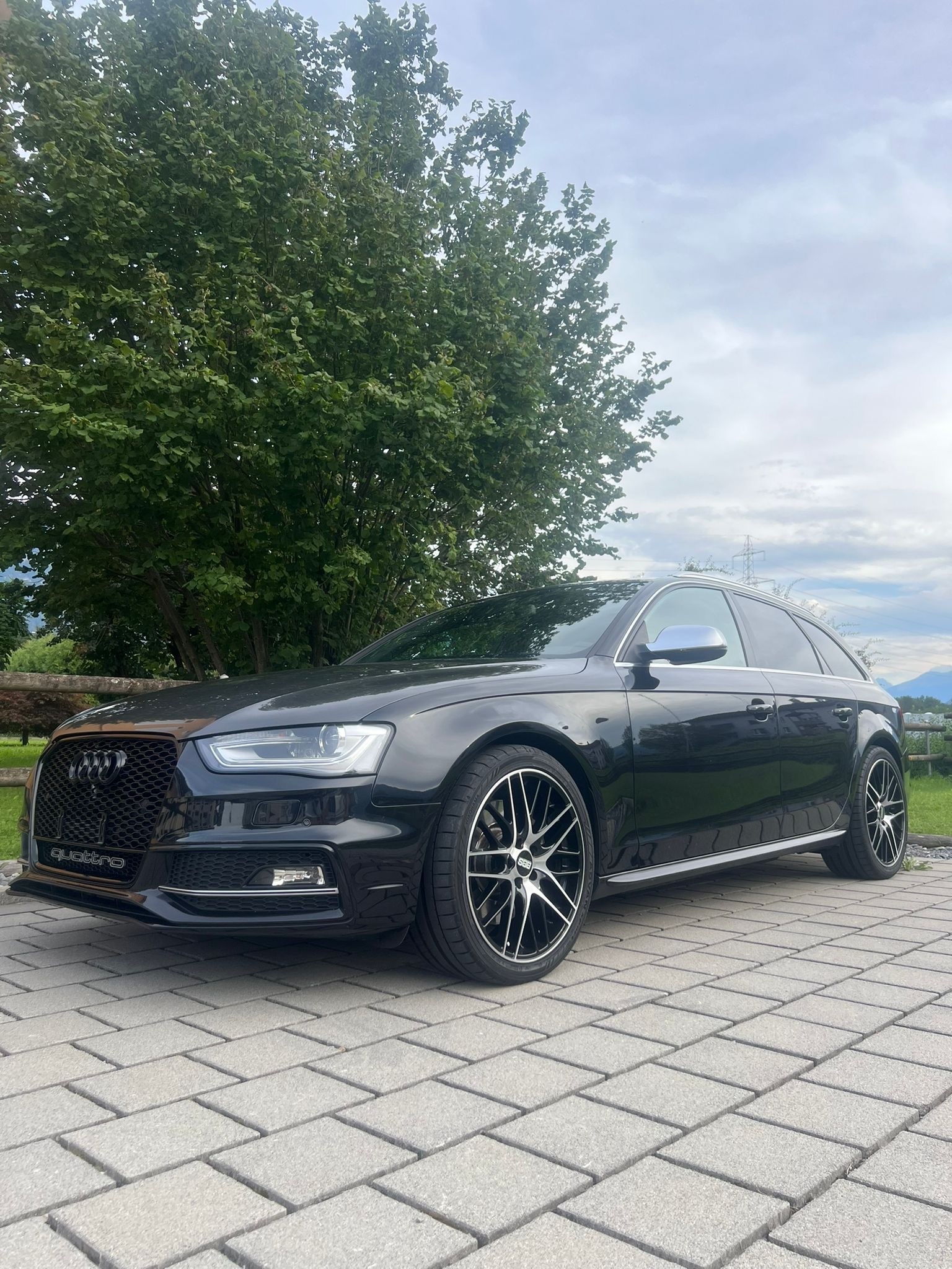AUDI S4 Avant 3.0 TFSI quattro S-tronic-image-9