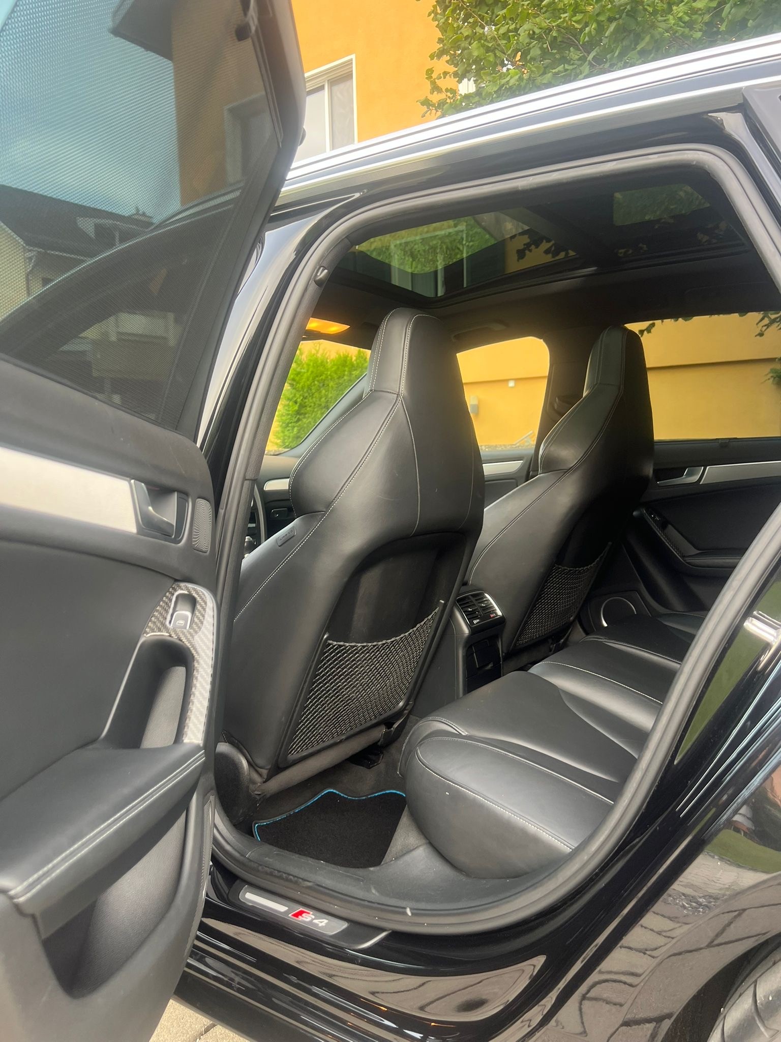 AUDI S4 Avant 3.0 TFSI quattro S-tronic-image-5