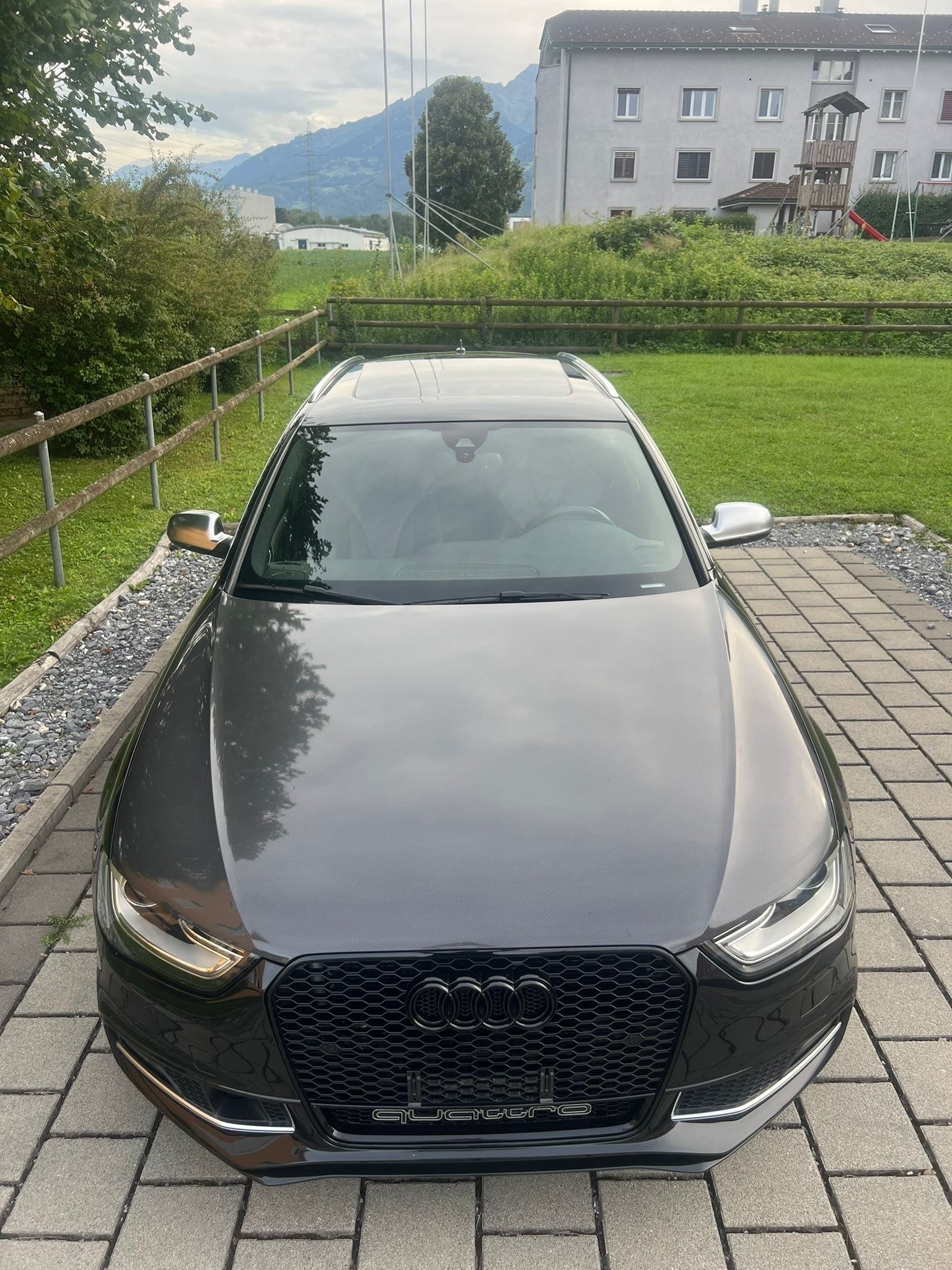AUDI S4 Avant 3.0 TFSI quattro S-tronic-image-2