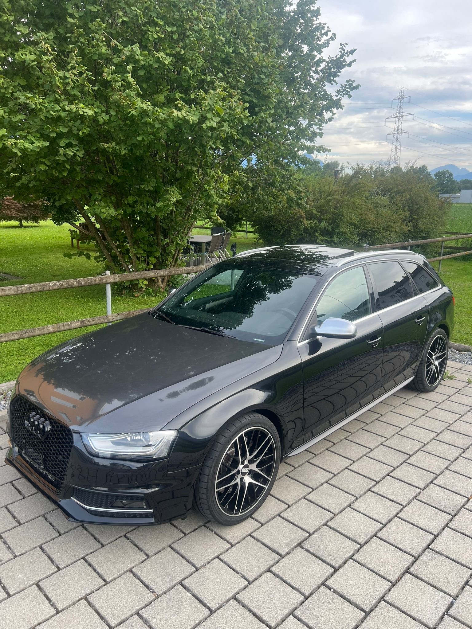 AUDI S4 Avant 3.0 TFSI quattro S-tronic-image-0