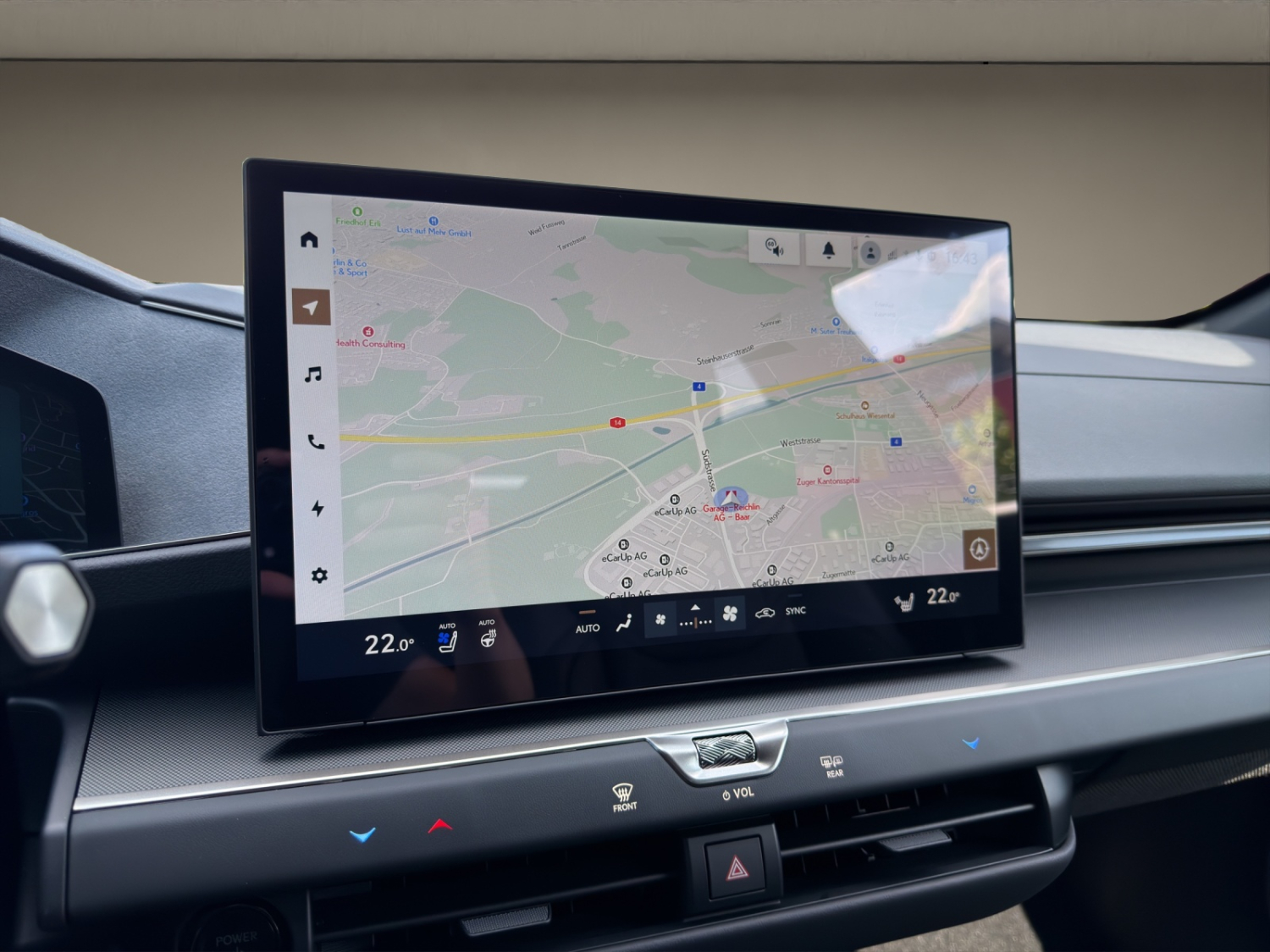 LEXUS ES 500e Comfort AWD-image-15