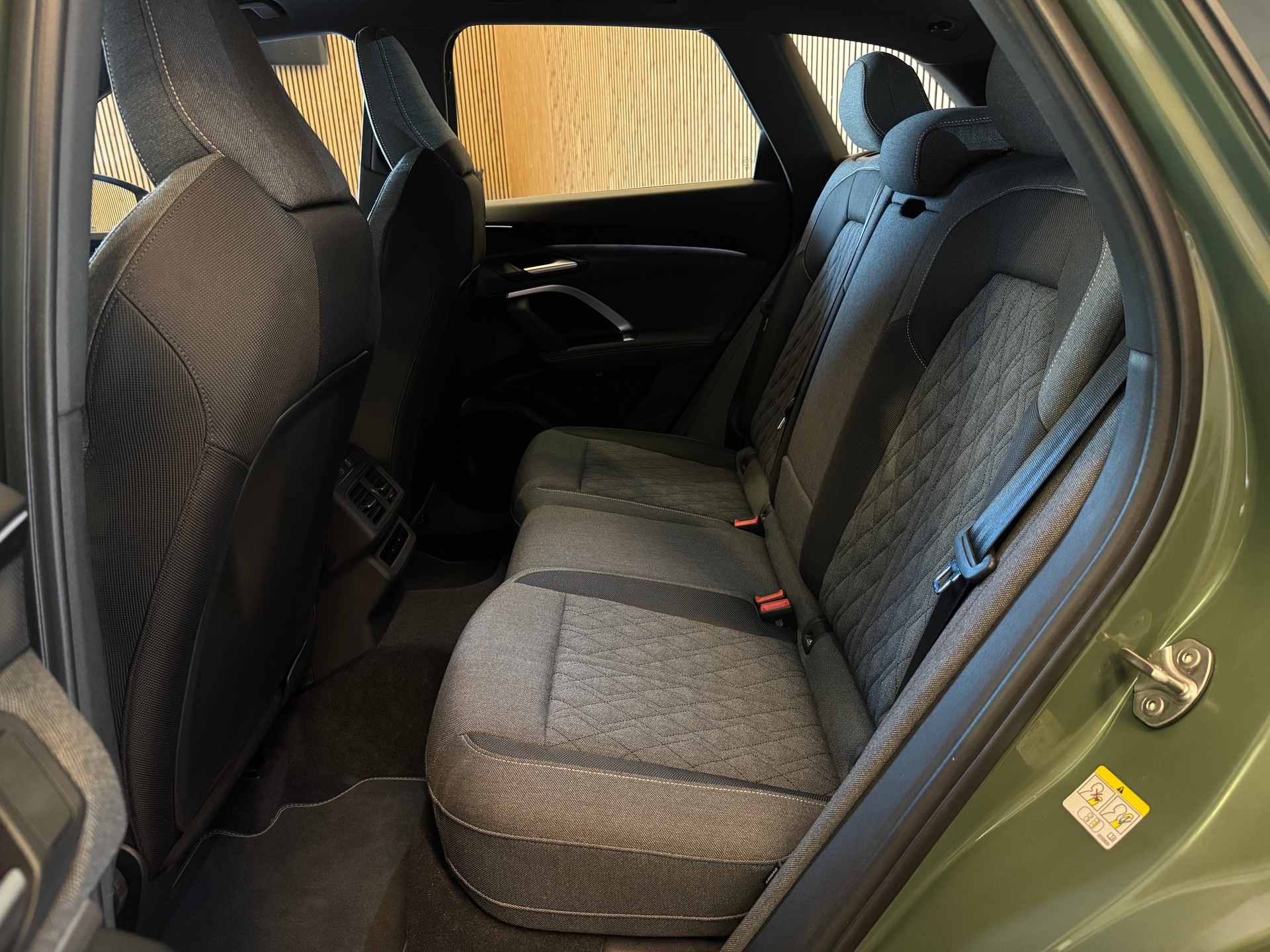 AUDI Q5 2.0 TDI quattro S-Tronic S-Line-image-20