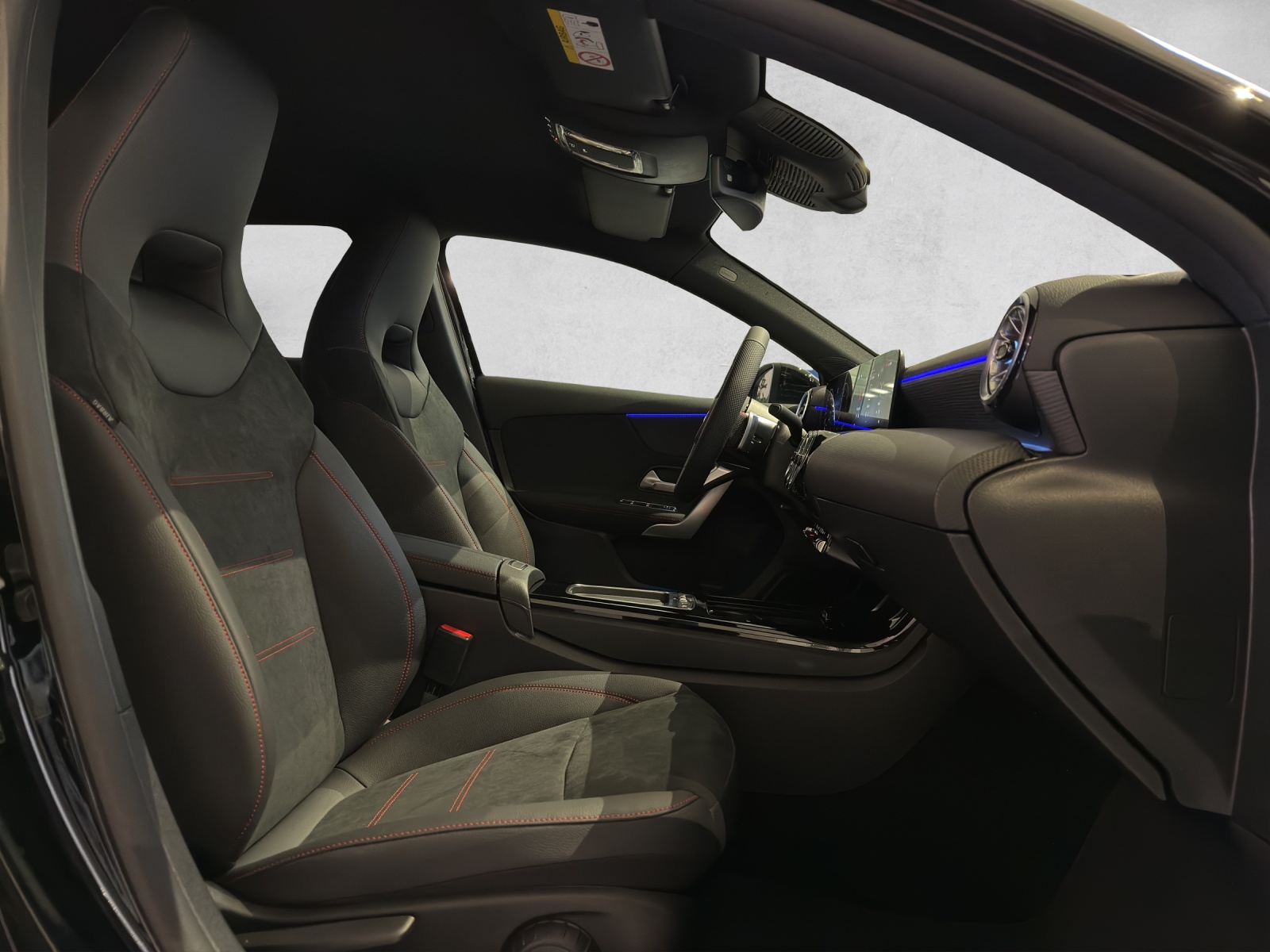 MERCEDES-BENZ A 220 AMG Line 4M W177-image-13