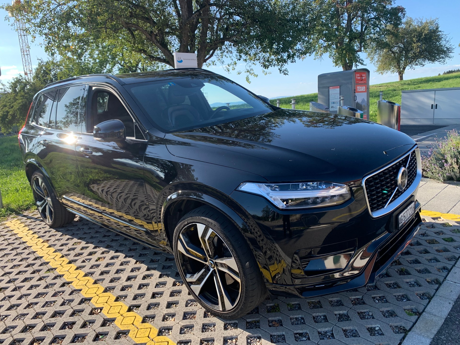VOLVO 2.0 T6 R-Design 7P. AWD-image-4