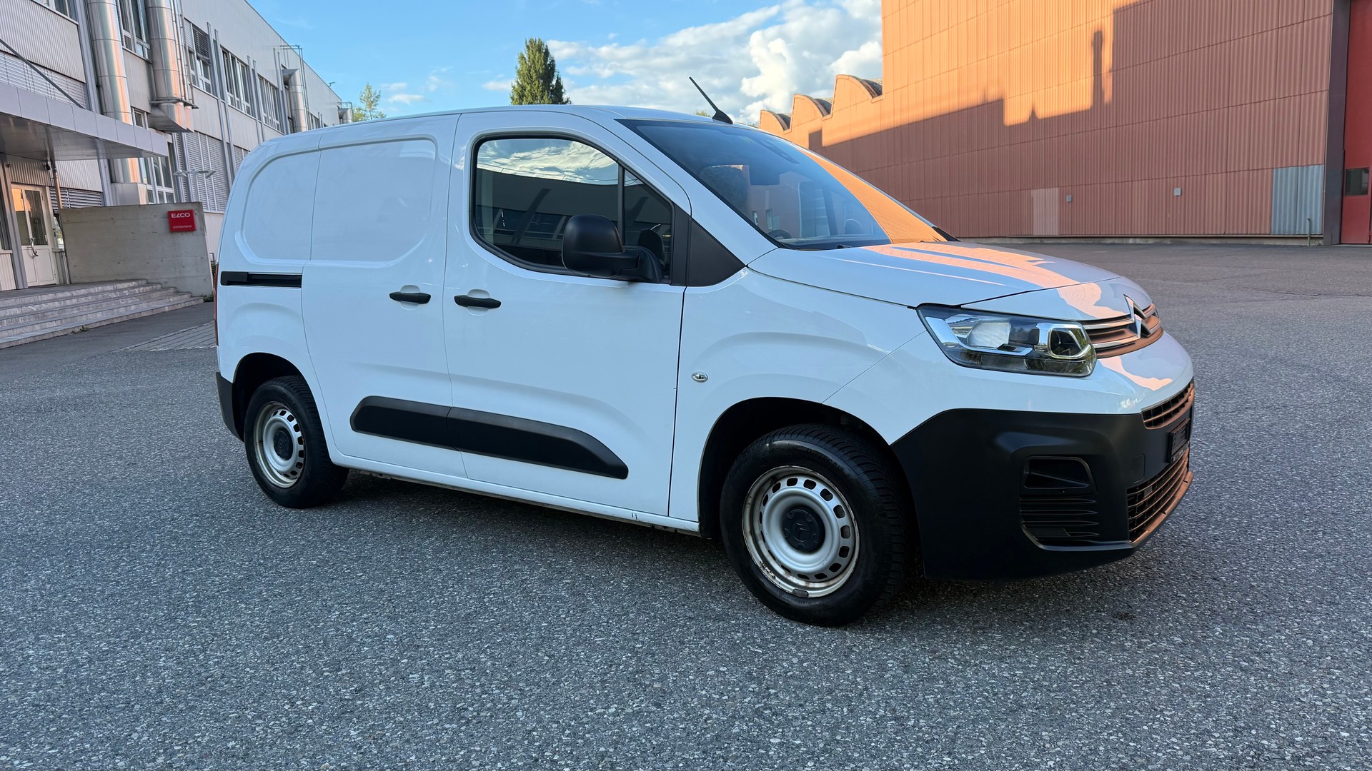 CITROEN Berlingo Van 1.6 Blue HDi 100 s/s Club-image-1