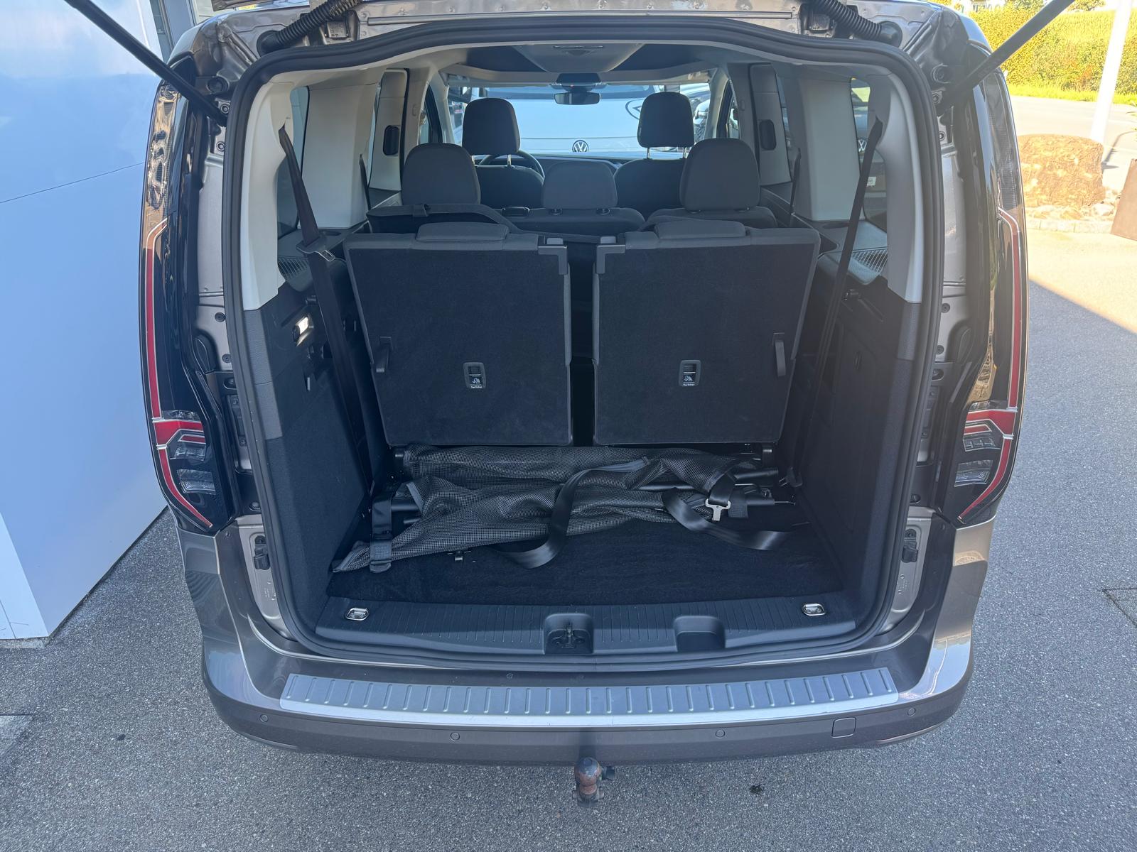 VW Caddy Maxi 2.0 TDI Liberty 4Motion-image-5