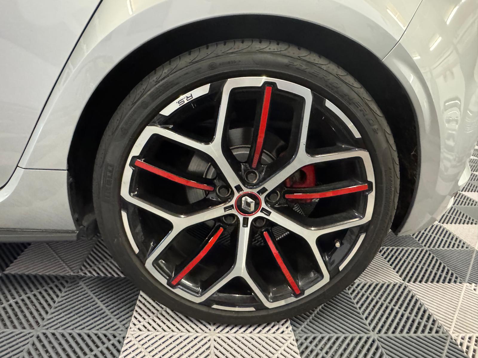 RENAULT Mégane Trophy 300 EDC-image-27