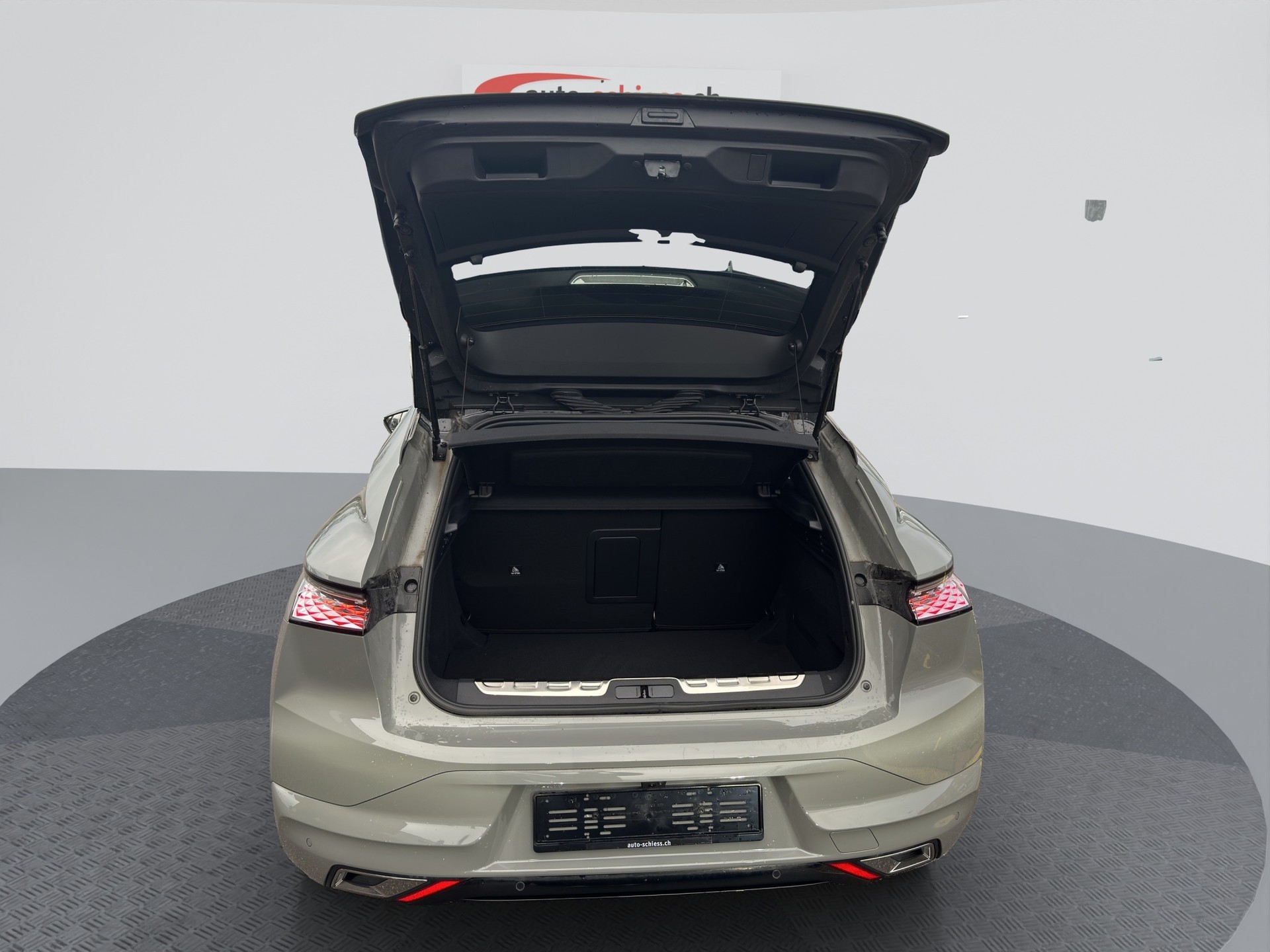 DS AUTOMOBILES DS4 1.2 Pure Tech Performance Line EAT8 Bi-Color-image-14