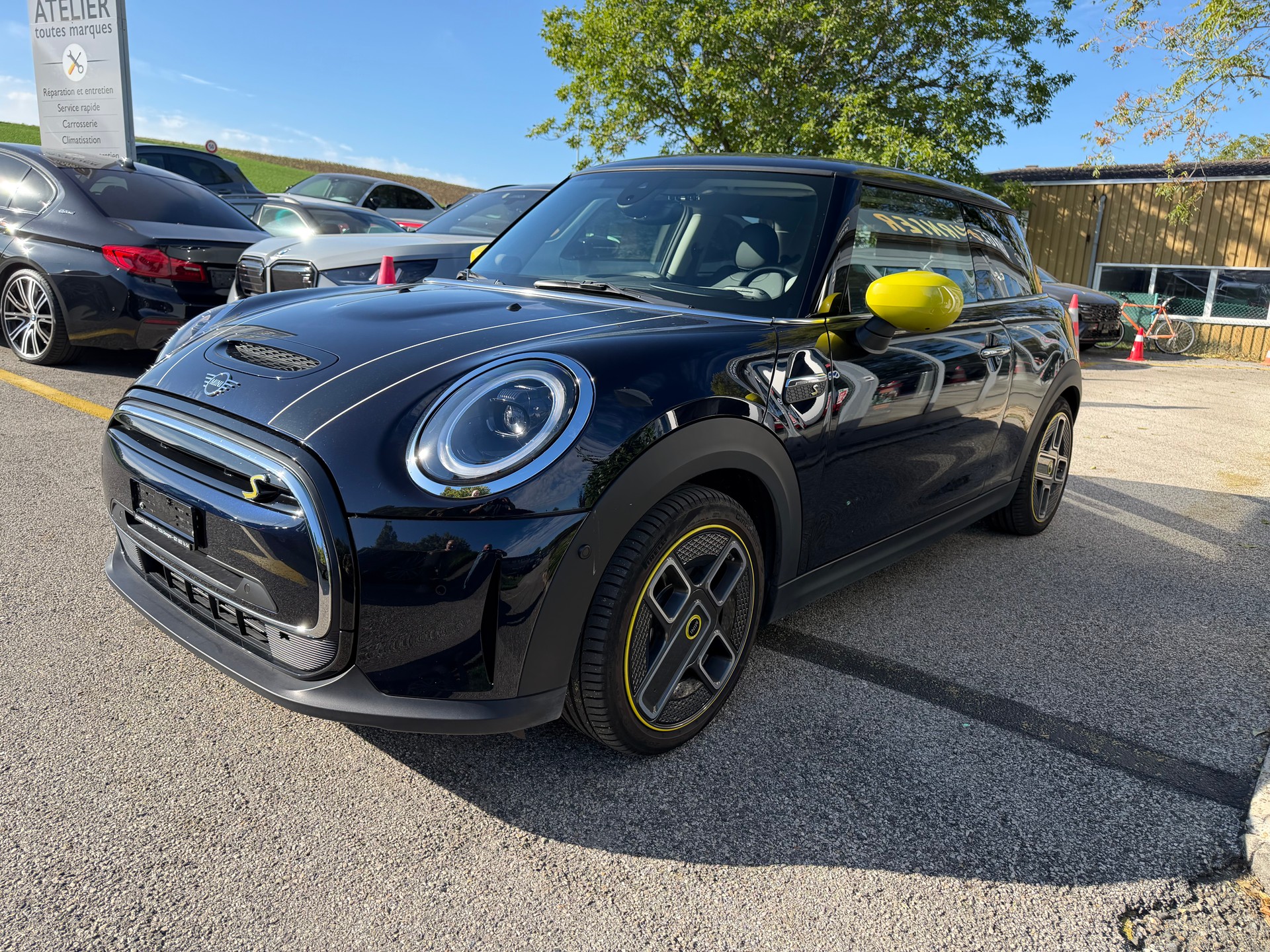 MINI Cooper SE-image-1