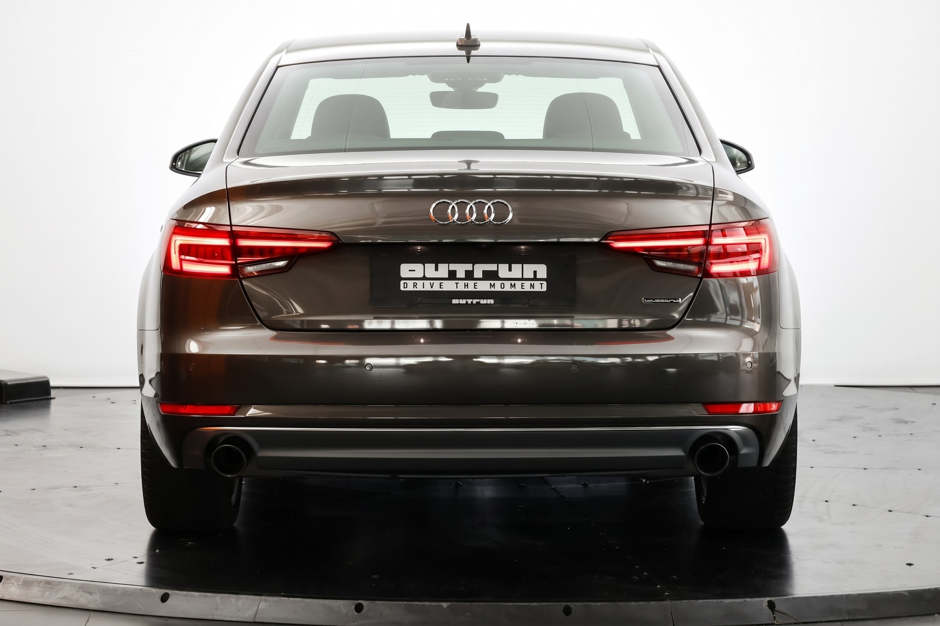 AUDI A4 Limousine 2.0 TFSI S-Line quattro Argus Brown-image-2