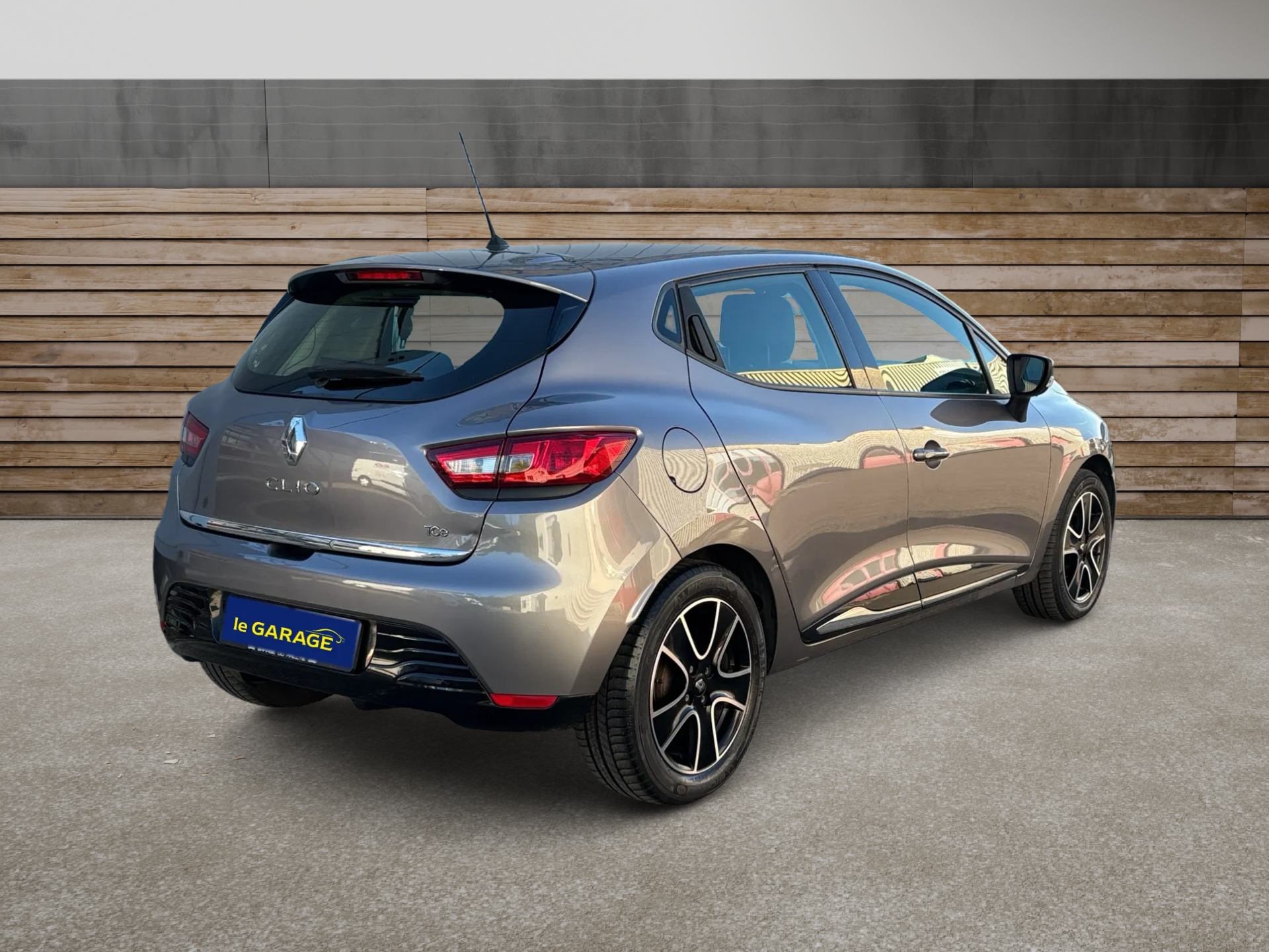 RENAULT Clio 0.9 12V Expression-image-2