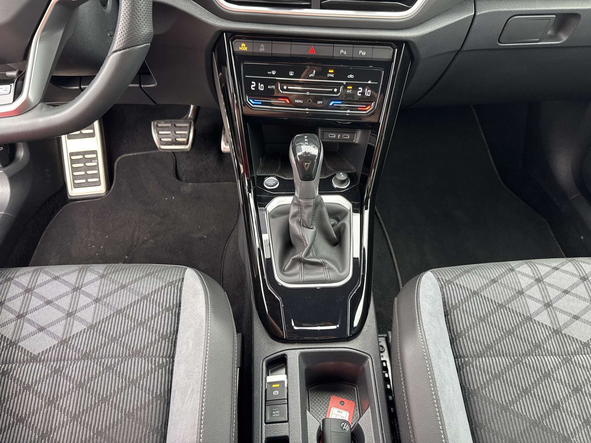 VW T-Roc 1.5 TSi EVO R-Line DSG-Automat-image-11