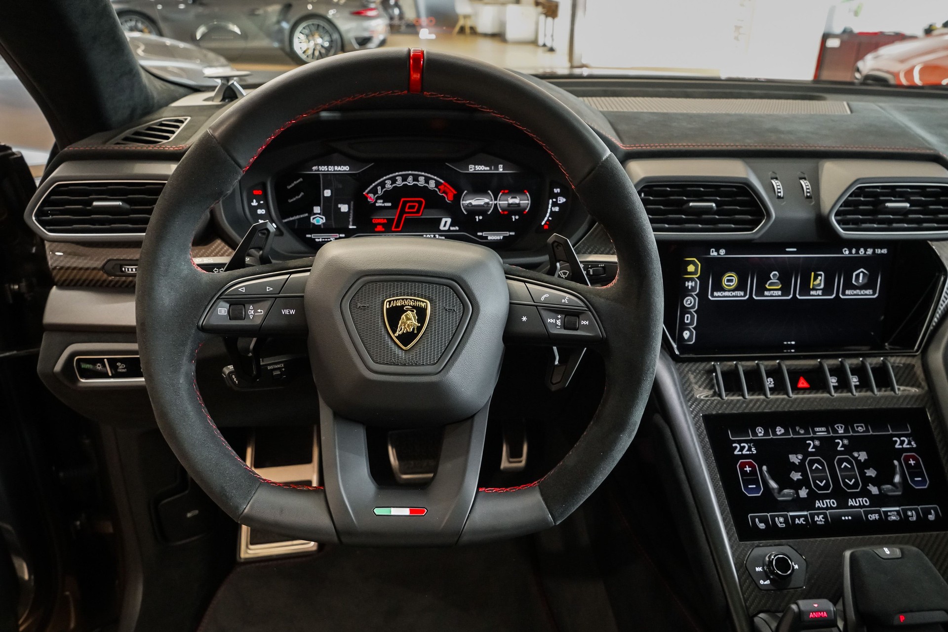 LAMBORGHINI Urus Performante "60 Aniversario"-image-22