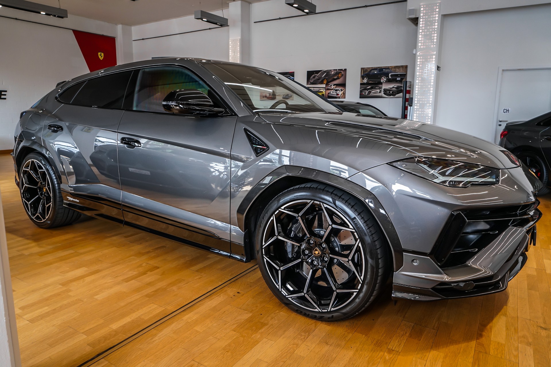 LAMBORGHINI Urus Performante "60 Aniversario"-image-16