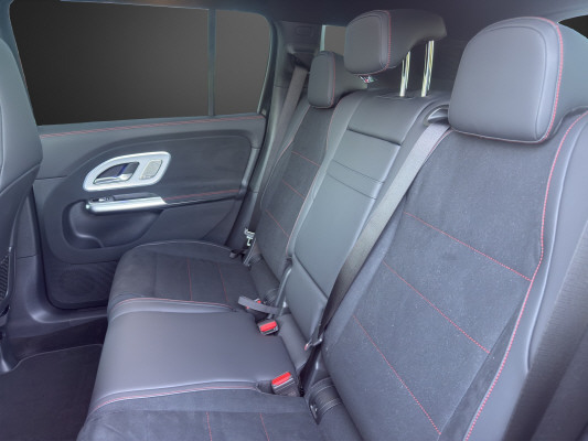 MERCEDES-BENZ GLB 220 4Matic 8G-Tronic-image-9