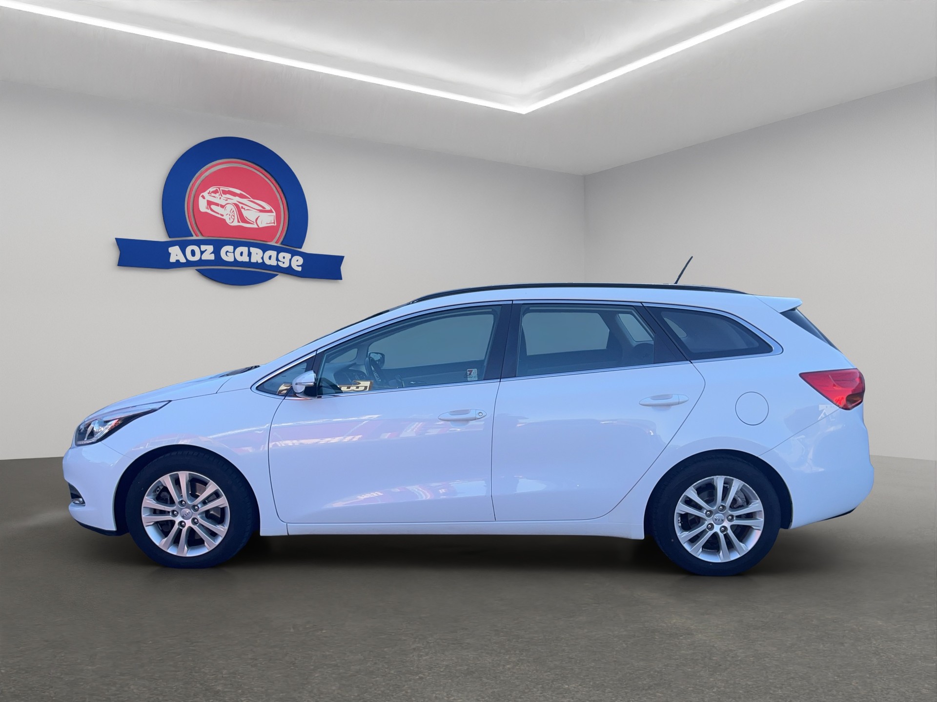 KIA Cee'd Sportswagon 1.6 GDi FiFa Wolrd Cup Edition-image-2