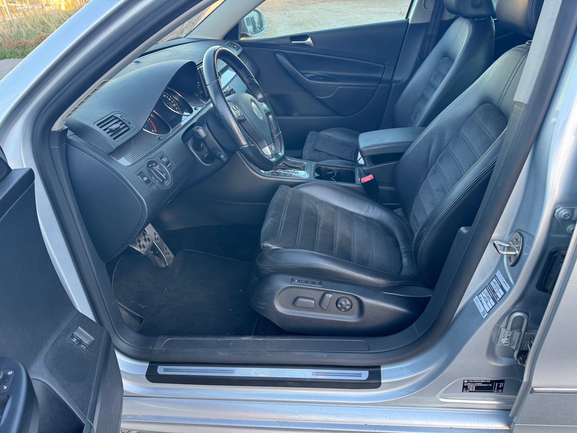VW Passat Variant 2.0 TDI Highline 4Motion DSG-image-10
