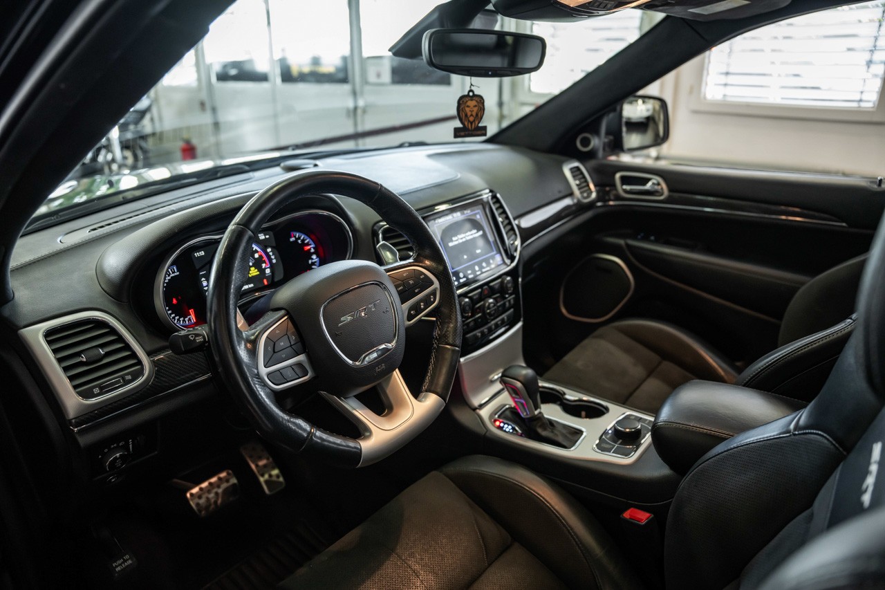 JEEP Grand Cherokee 6.4 V8 HEMI SRT8 Automatic-image-11