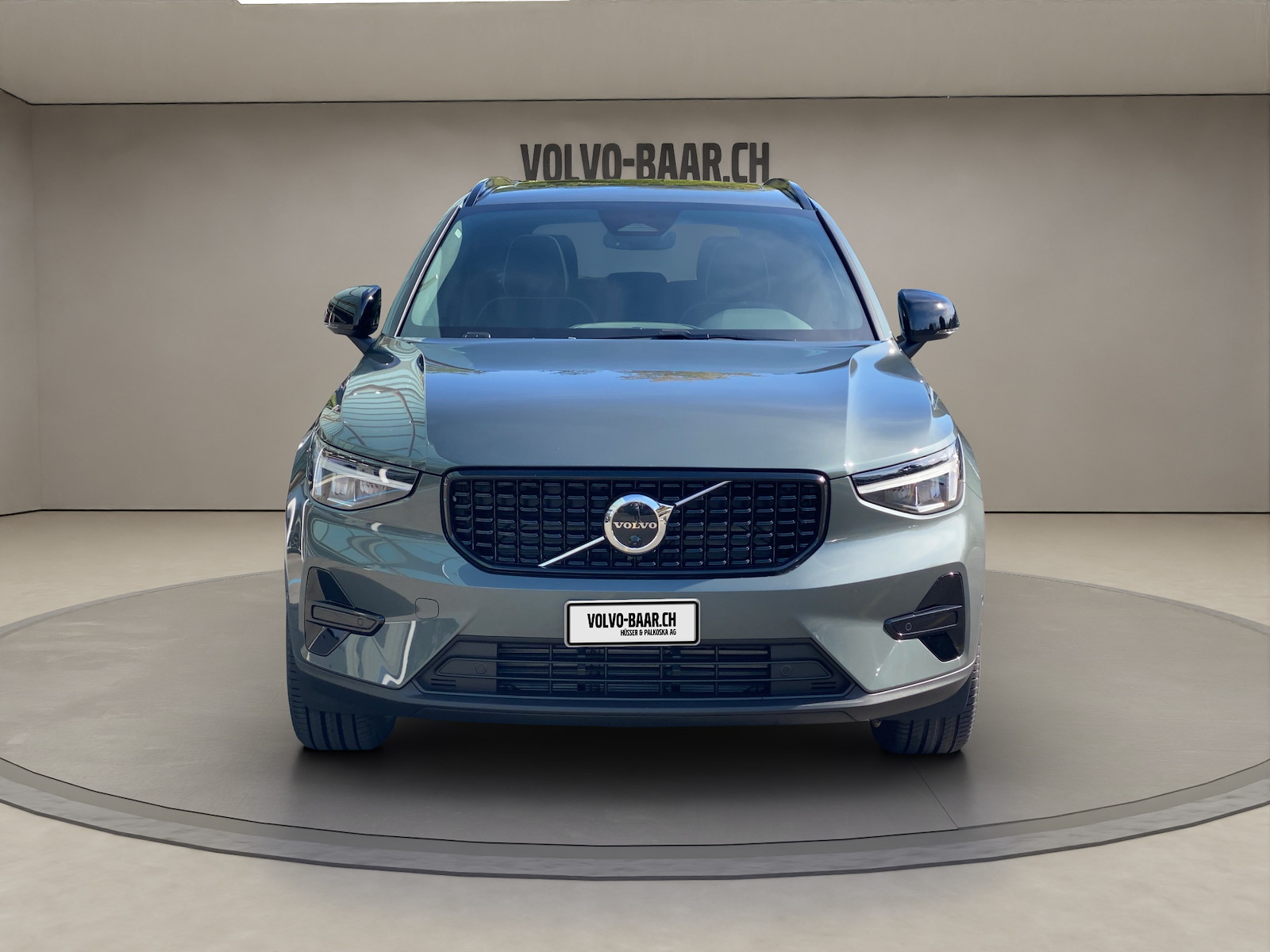 VOLVO XC40 2.0 B3 MH Plus Dark-image-7