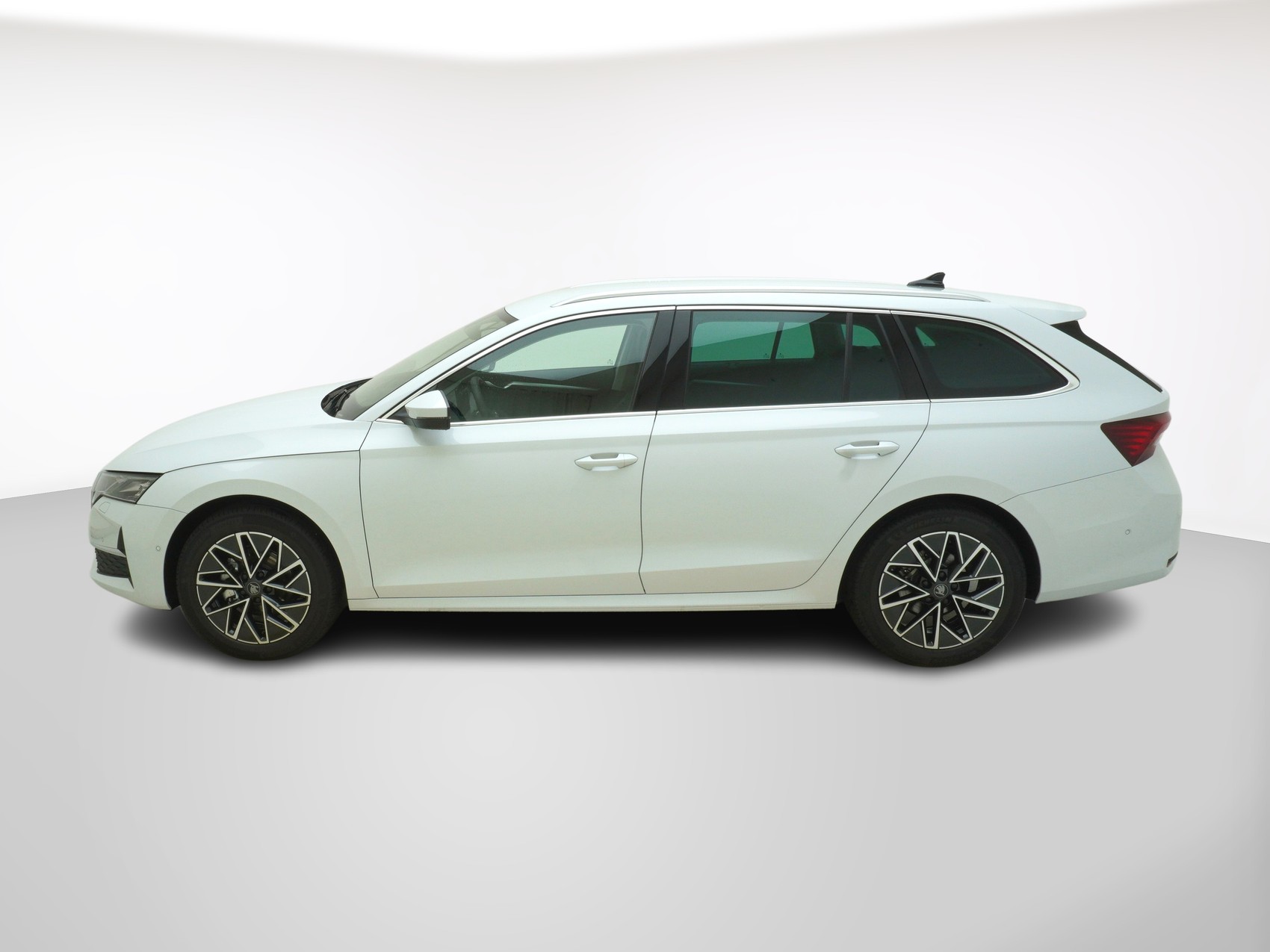 SKODA Octavia 1.5 TSI mHEV Selection-Lounge DSG-image-1