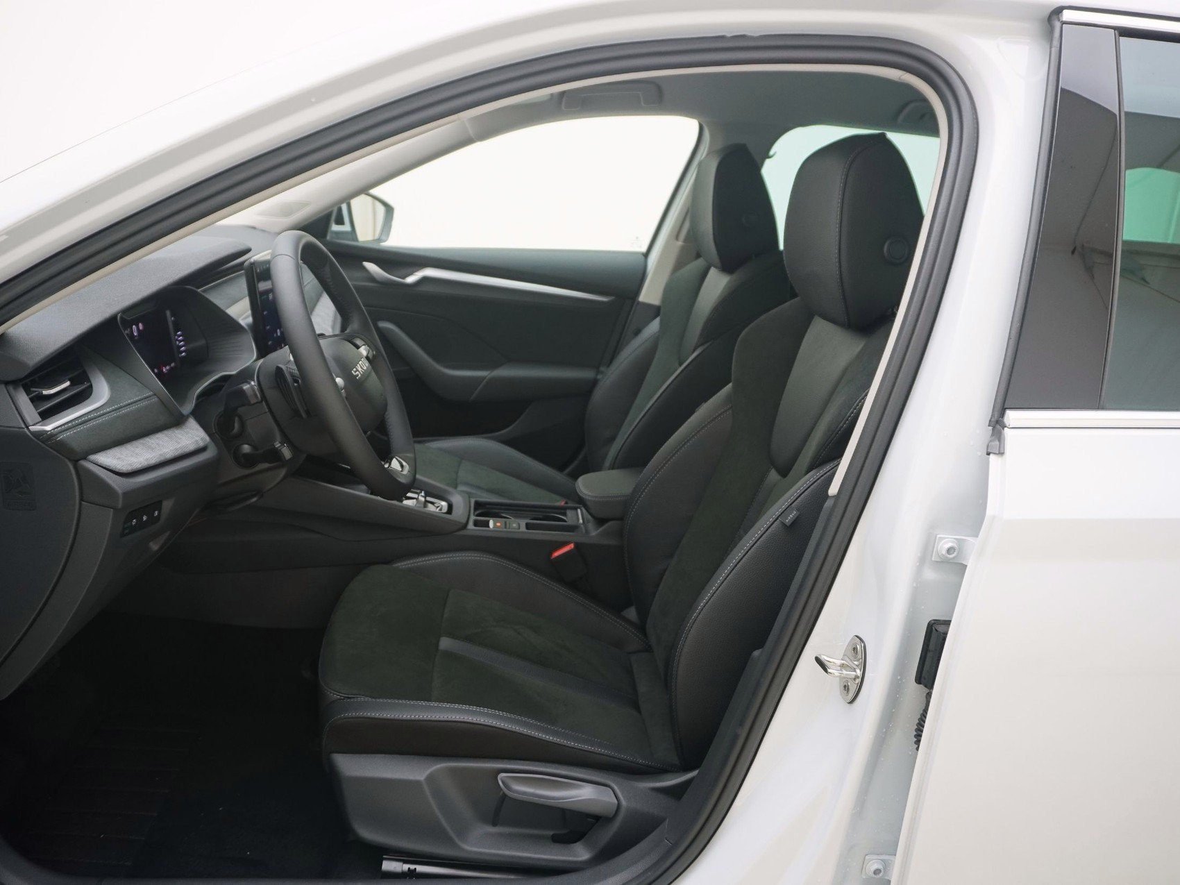 SKODA Octavia 1.5 TSI mHEV Selection-Lounge DSG-image-12