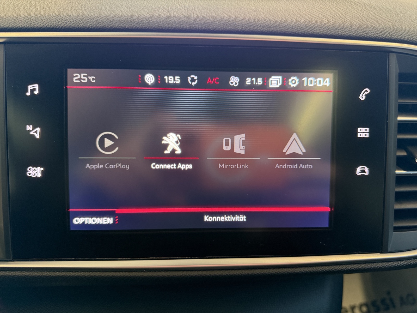 PEUGEOT 308 1.2 Pure Tech GT Line-image-25