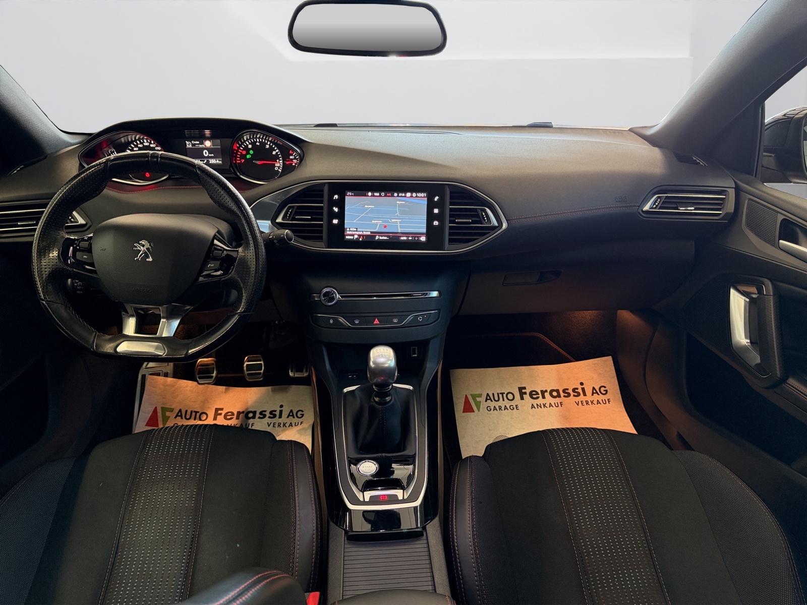 PEUGEOT 308 1.2 Pure Tech GT Line-image-11