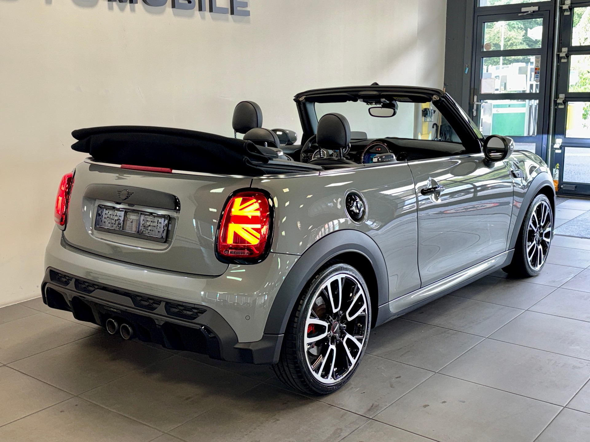 MINI Cooper S Cabriolet DKG *John Cooper Works Paket*-image-2