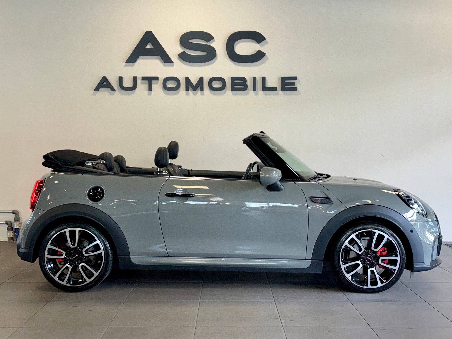 MINI Cooper S Cabriolet DKG *John Cooper Works Paket*-image-1