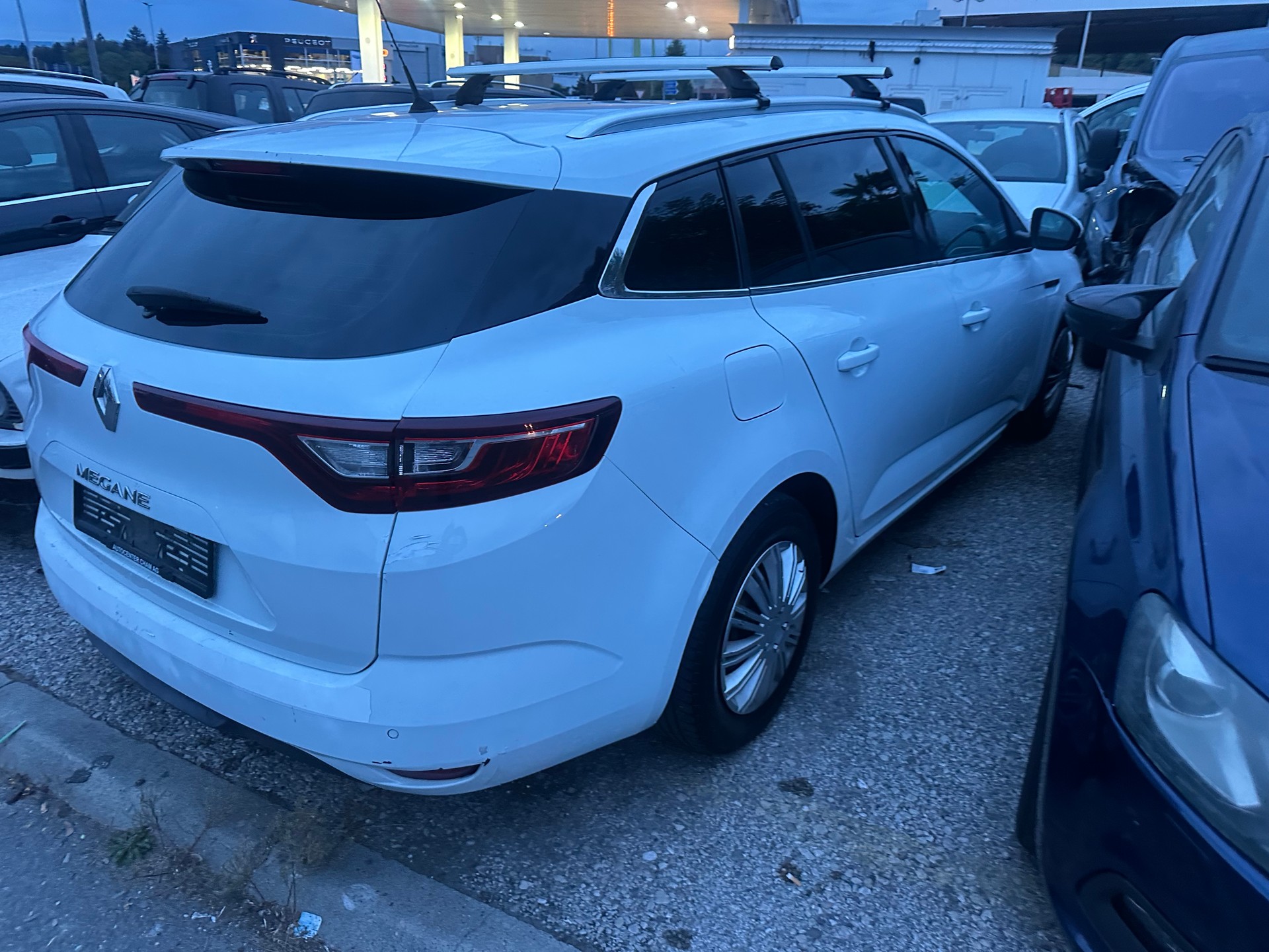 RENAULT Mégane Grandtour 1.5 dCi Business EDC-image-6