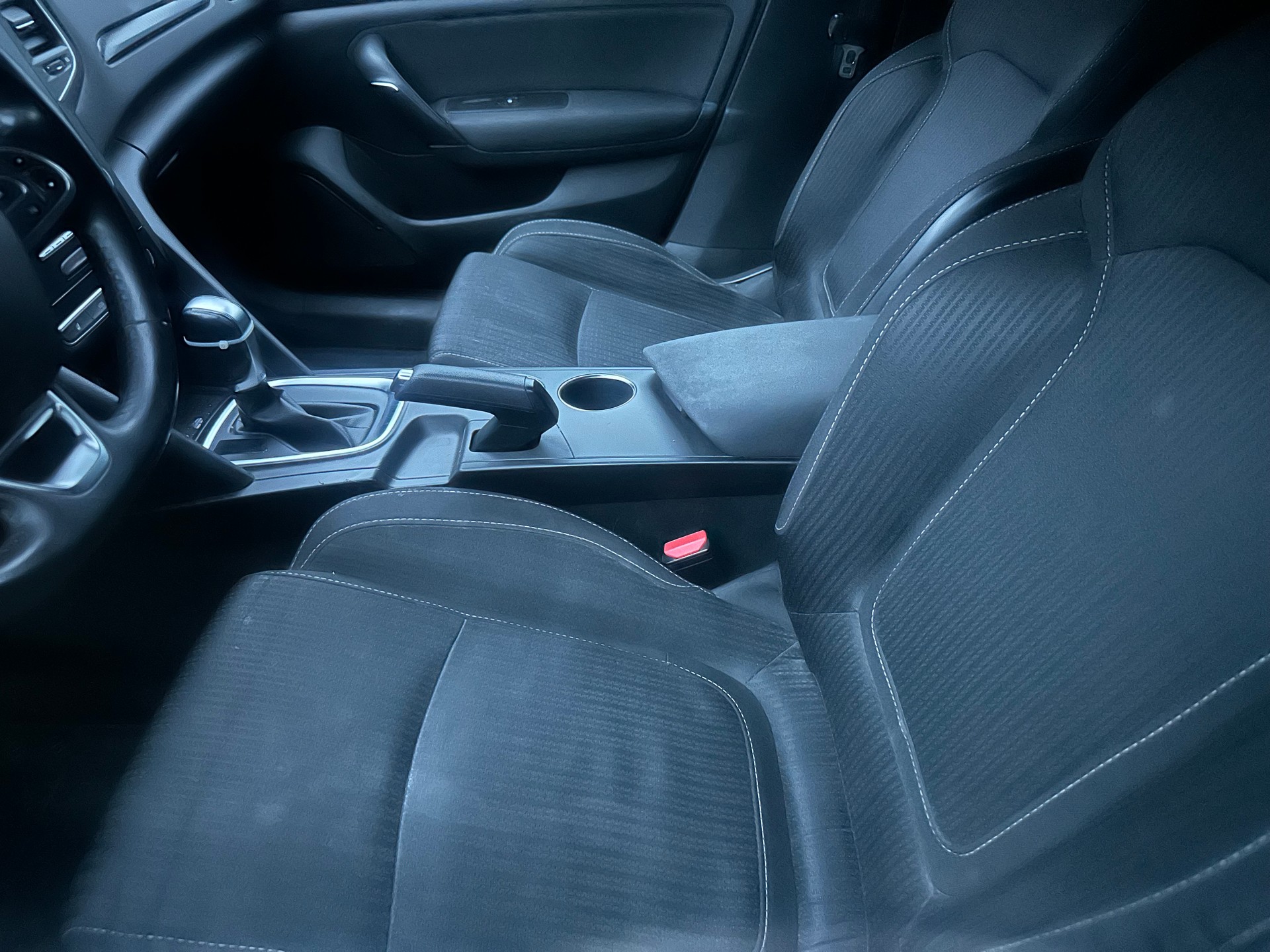 RENAULT Mégane Grandtour 1.5 dCi Business EDC-image-9