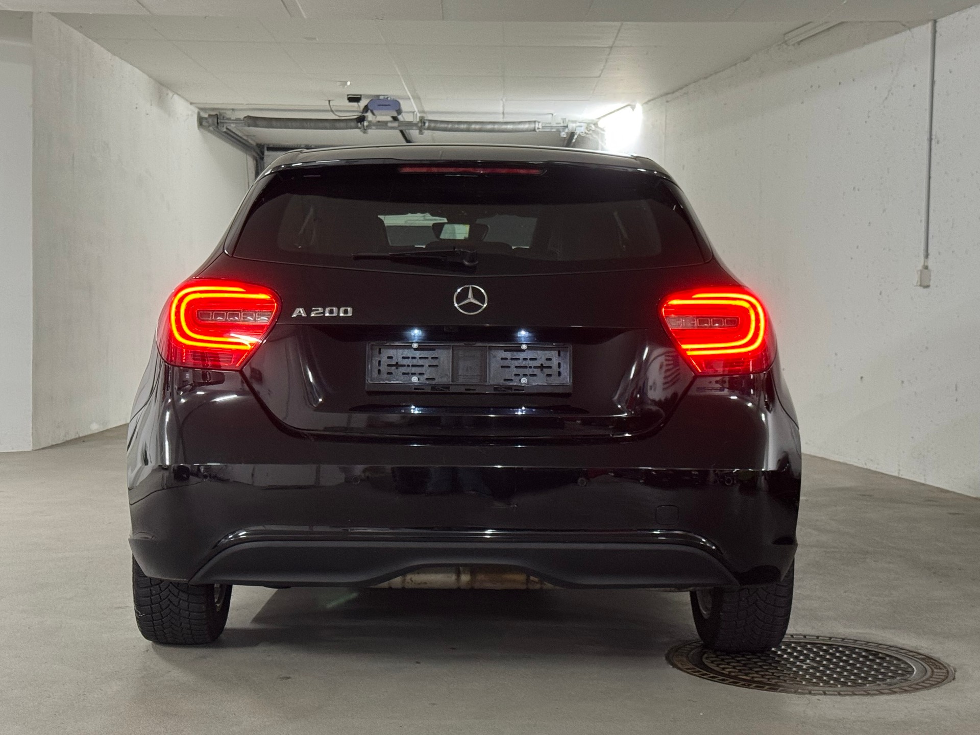 MERCEDES-BENZ A 200 Style 7G-DCT-image-5