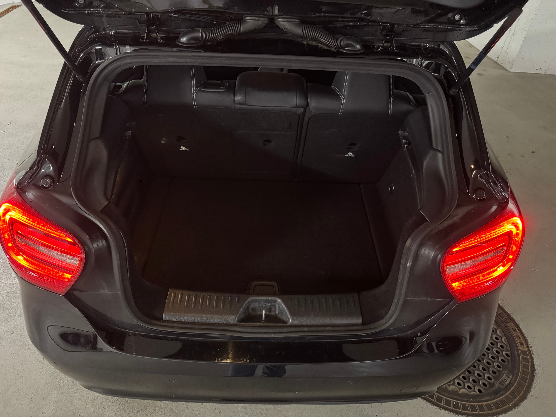 MERCEDES-BENZ A 200 Style 7G-DCT-image-7