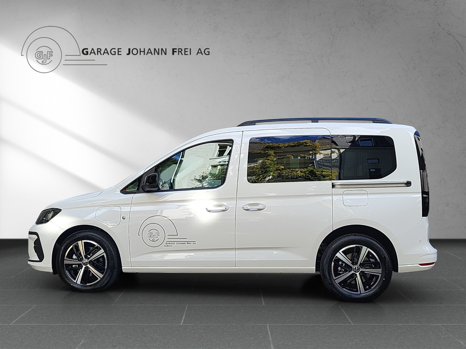 VW Caddy Trend Liberty PHEV-image-1