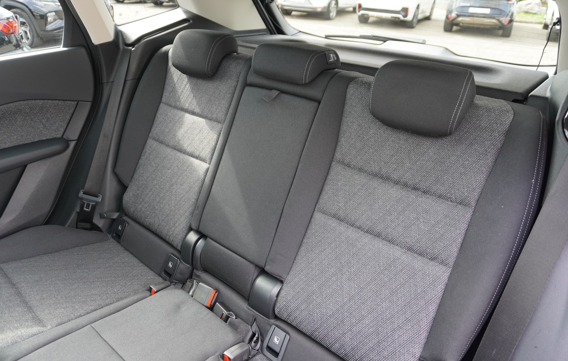 BMW 223d Active Tourer xDrive DKG-image-14