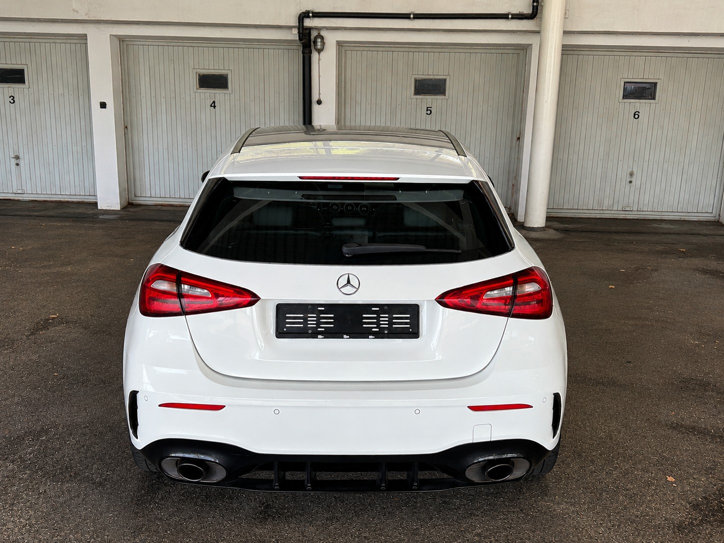 MERCEDES-BENZ A 220 Progressive 7G-DCT-image-3