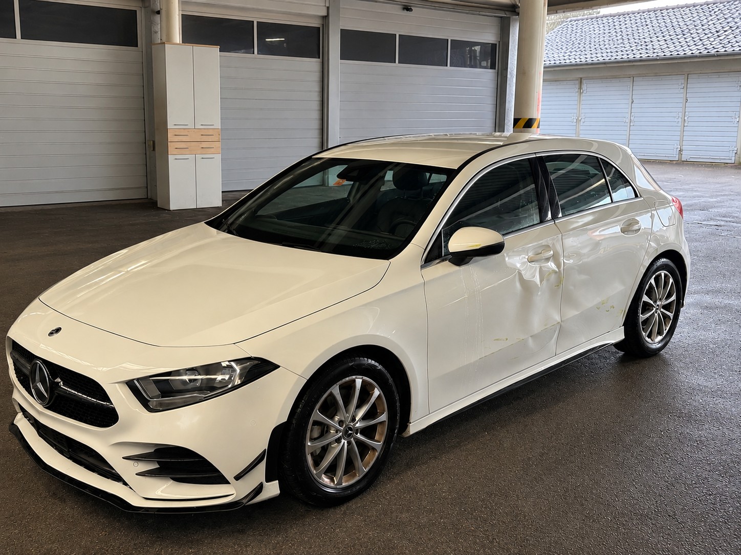 MERCEDES-BENZ A 220 Progressive 7G-DCT-image-5