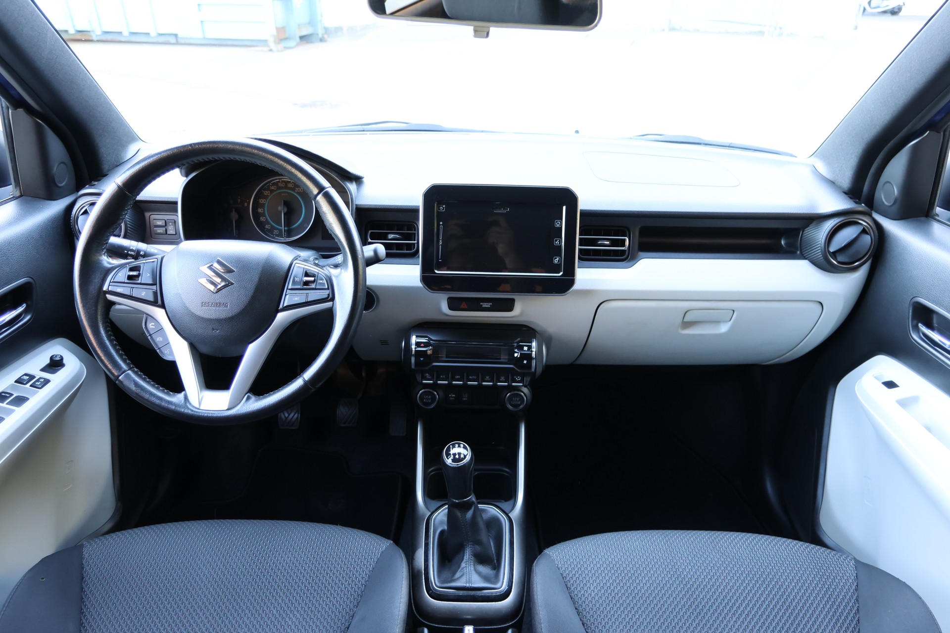 SUZUKI Ignis 1.2i Compact Top-image-3