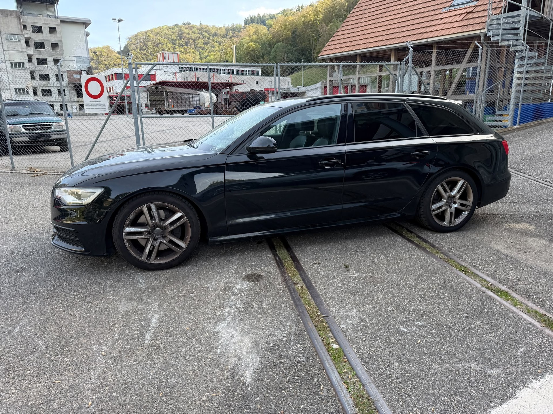 AUDI A6 Avant 3.0 TFSI V6 quattro S-tronic-image-7
