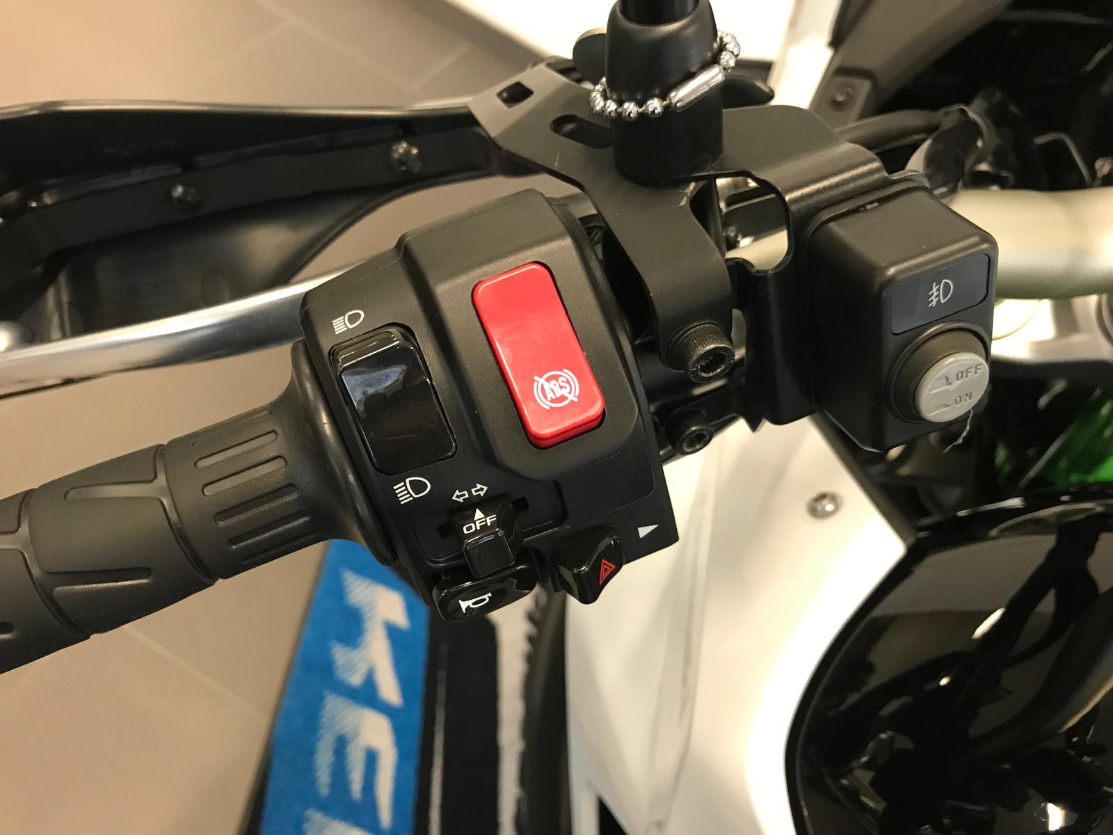 KAWASAKI KLE 500 SE-image-12