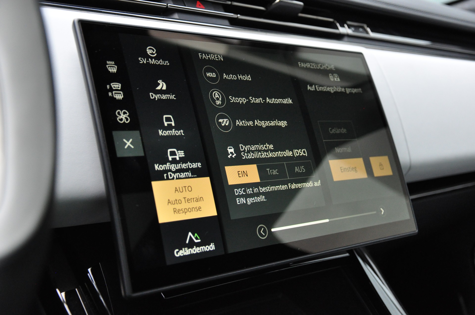 LAND ROVER Range Rover Sport P635 4.4 V8 SV Edition One-image-20