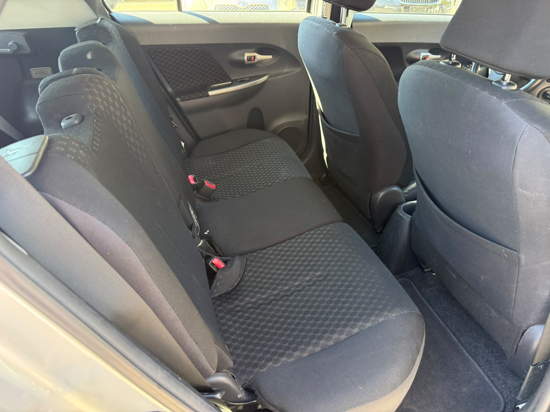 TOYOTA UrbanCruiser 1.33 Dual VVT-i Linea Terra-image-10
