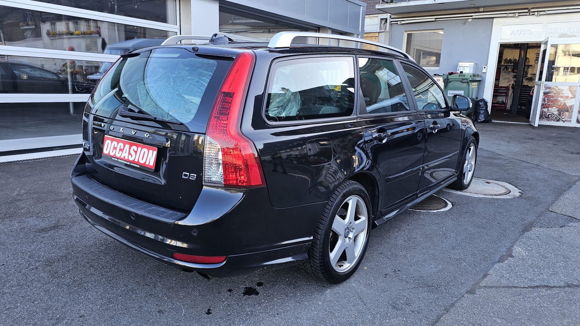 VOLVO V50 D3 R-Design-image-5
