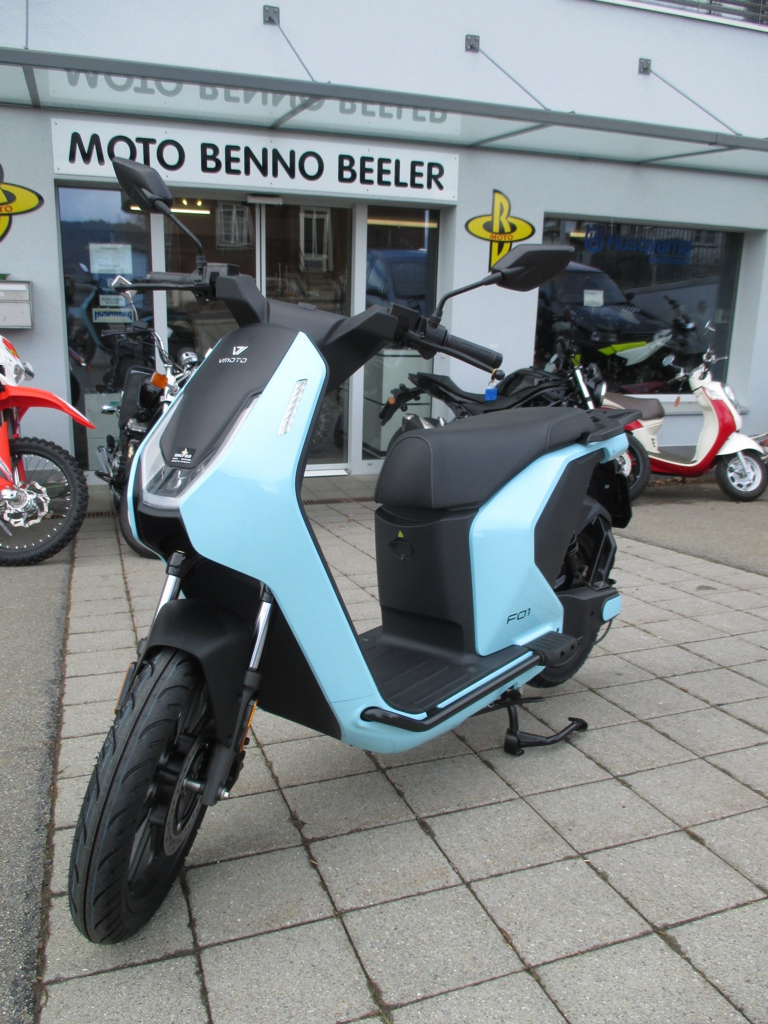 VMOTO F01 Elektro-image-3