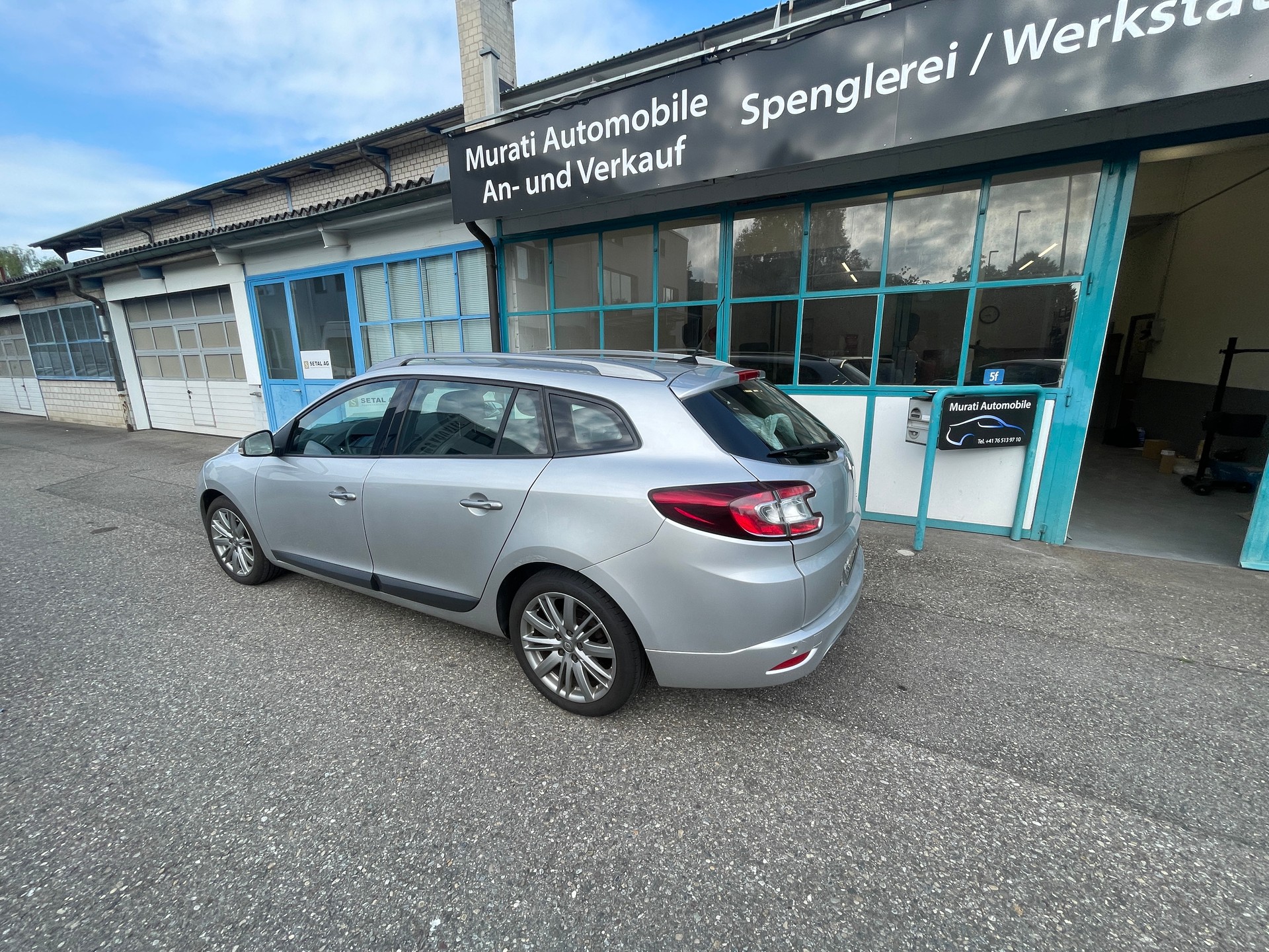 RENAULT Mégane Grandtour 1.4 16V Turbo Dynamique-image-3