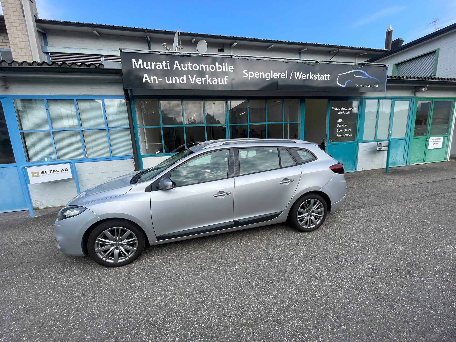 RENAULT Mégane Grandtour 1.4 16V Turbo Dynamique-image-2