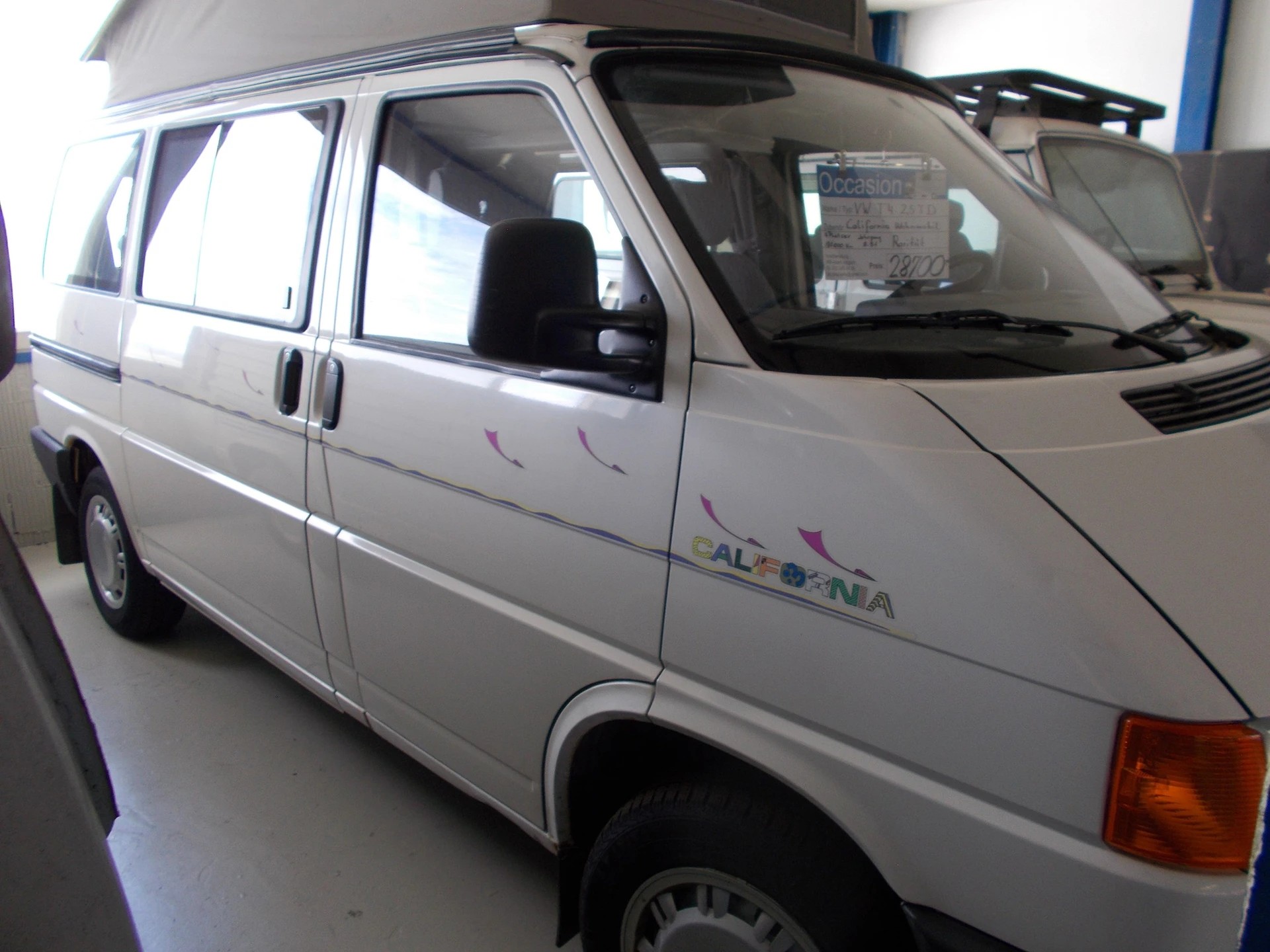 VW CALIFORNIA CAMPER-image-2